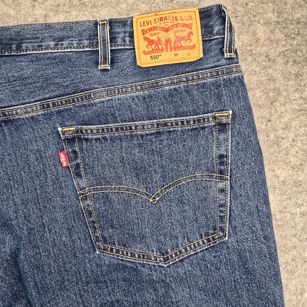 Levis 550 Relaxed Fit Mens Jeans Blue Denim 100% Cotton Medium Wash 44x30